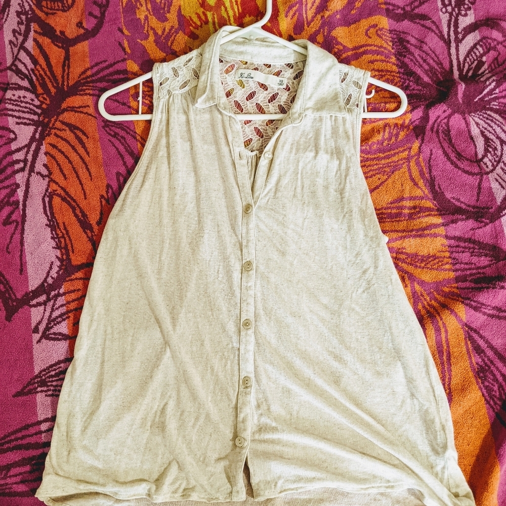 Collared tank top